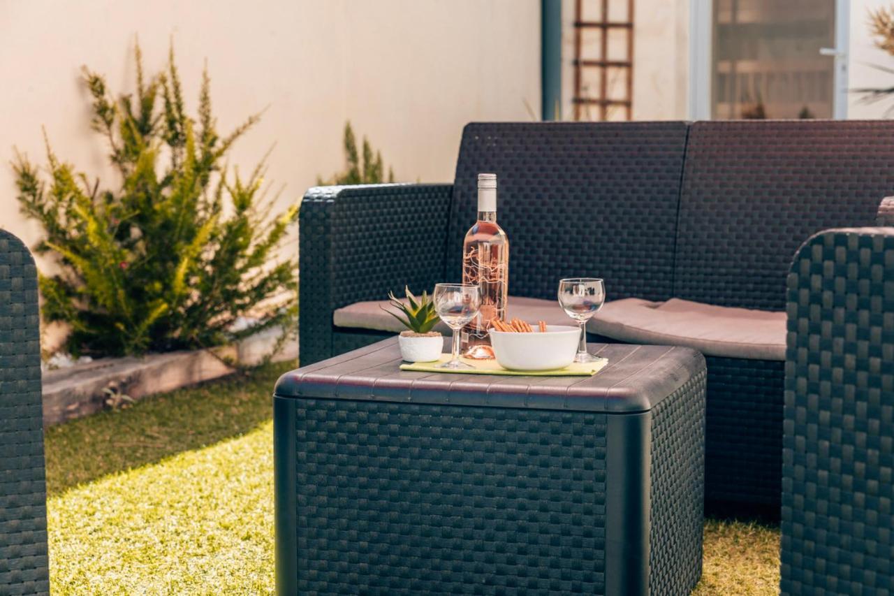 Maison Familiale Avec Piscine Privee, Plage A Pied, Frais Obligatoires A Regler A L'Arrivee, Linge 15E Par Pers & Menage 70E Par Sejour Voir Profil Mandatory Fees In Cash To Be Paid On Arrival Linen 15E Per Person 70E Housekeeping Per Stay Сен Максим Екстериор снимка